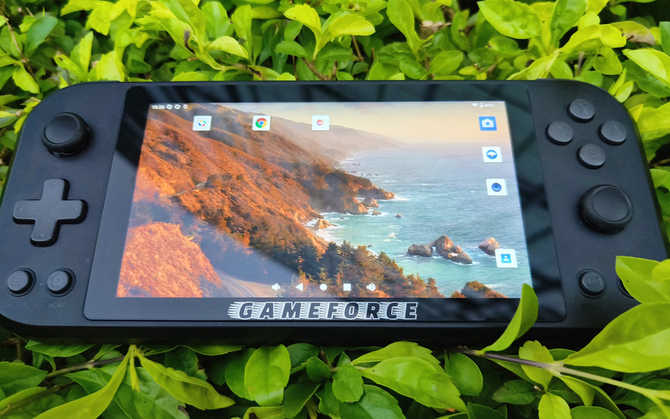 GameForce ACE oraz Indie - na rynku pojawiły się nowe budżetowe handheldy oparte na LineageOS. Oferują jednak znacznie więcej [2]