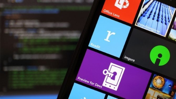 Microsoft żałuje rezygnacji z smartfonów z serii Lumia i systemu Windows Phone [2]