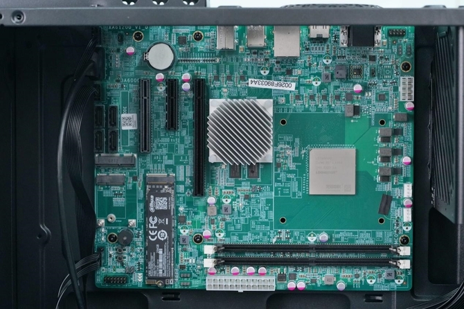 Loongson 3A6000 - najnowszy, chiński procesor został przetestowany. Jak wypada na tle układów Intela oraz AMD? [5]