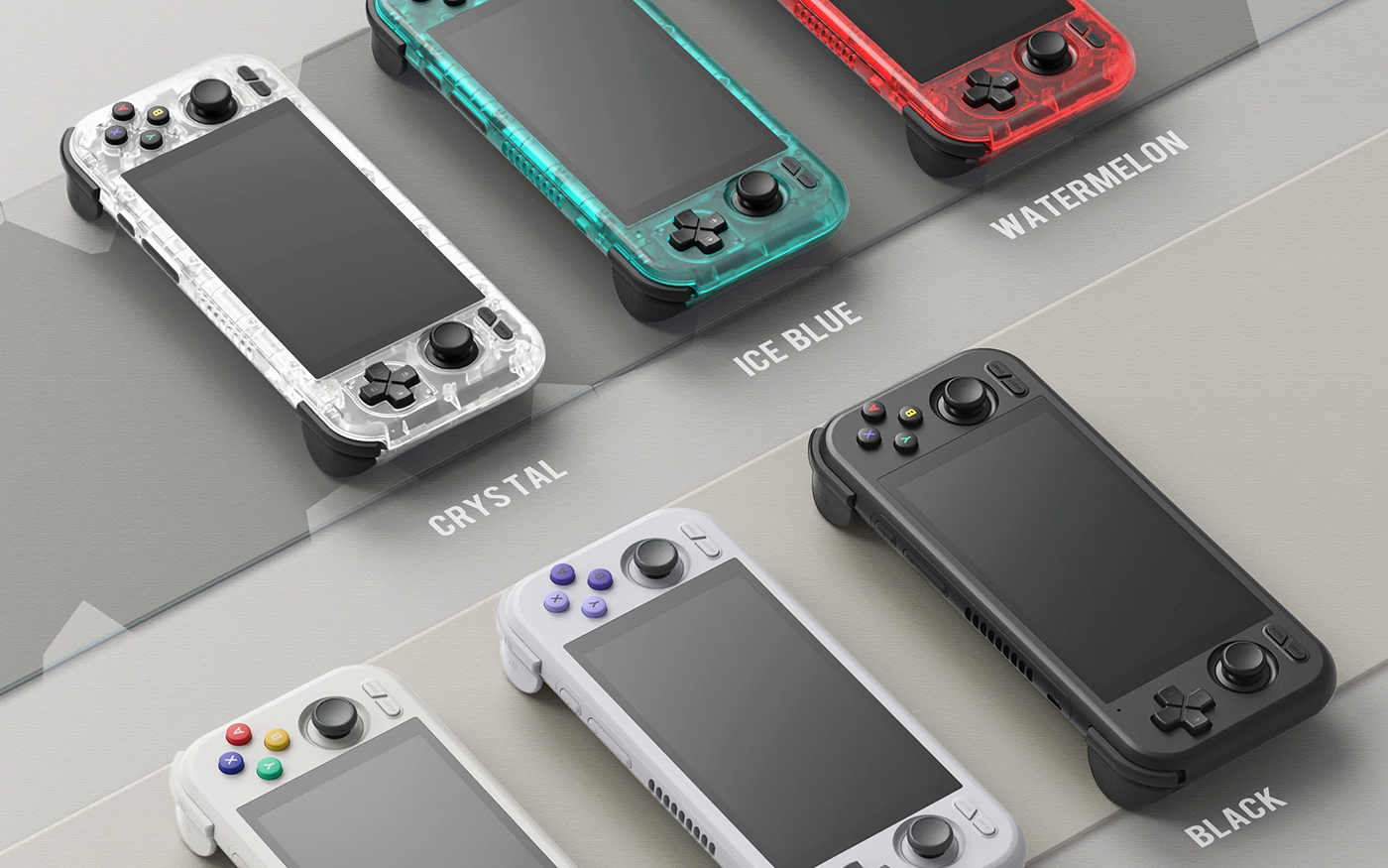 値段が激安 nowa - Pro 4 i 4 Pocket Retroid generacja do handheldów その他