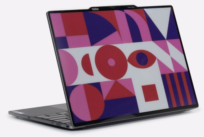 Lenovo prezentuje nowe laptopy z serii ThinkBook. Wśród nowości wyróżnia się hybrydowy model ThinkBook Plus Gen 5 Hybrid [9]