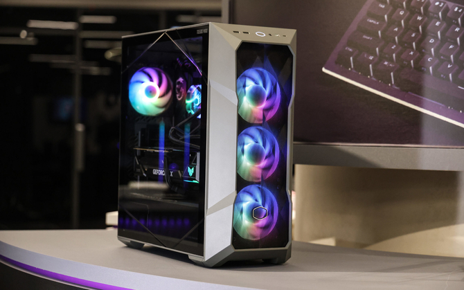 Cooler Master Masterbox 600 i TD500 Max - obudowy ARGB do których zmieścimy nadchodzące AIO G11 360 mm [2]