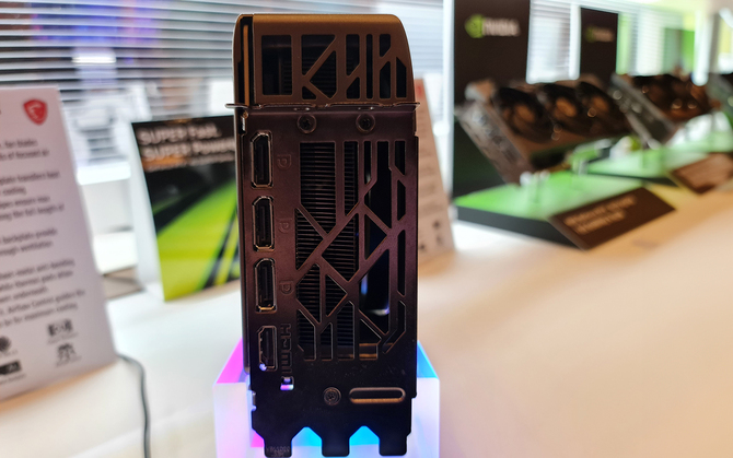 MSI GeForce RTX 4080 SUPER 16G EXPERT - niereferencyjny model karty graficznej wprost z targów CES 2024 [7]