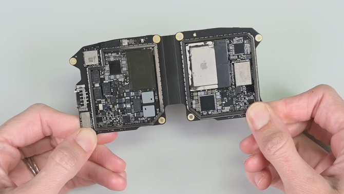 Apple Vision Pro disassembled into parts.  See how AR goggles work and what they look like inside [4]