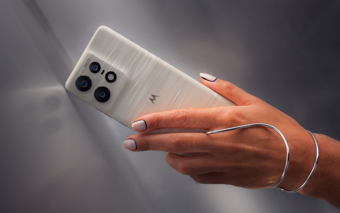 Motorola edge 50 fusion, pro i ultra - oficjalna premiera nowej serii smartfonów. Unikalne wykonanie, duże możliwości i świetne ceny  [1]