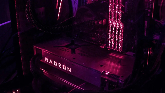 AMD Radeon RX 8000 - nadchodząca seria kart graficznych ma bazować na niezbyt szybkich pamięciach GDDR6 [1]