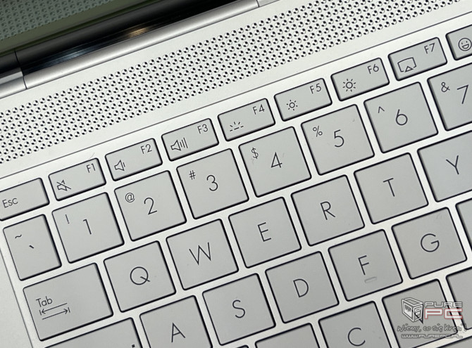 ASUS Zenbook S 14 i ASUS ExpertBook P5 - zaprezentowano nowe laptopy z procesorami Intel Lunar Lake [nc1]