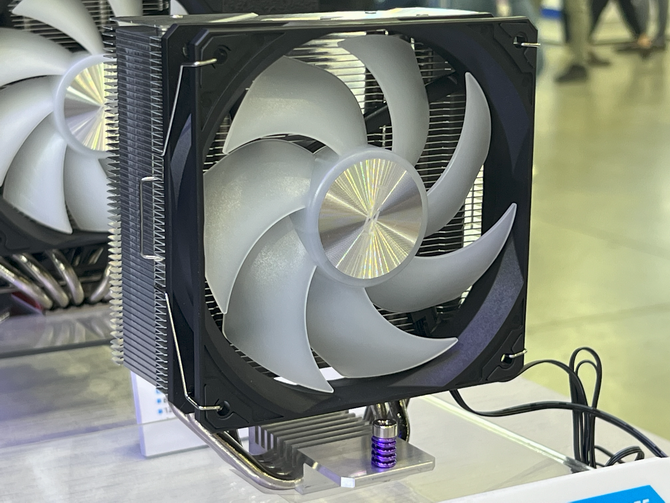 FSP Computex 2024 - Nowe systemy chłodzenia, obudowy, zasilacze i wentylatory z wyświetlaczem LCD [nc1]