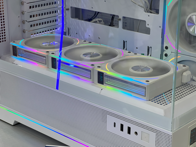 FSP Computex 2024 - Nowe systemy chłodzenia, obudowy, zasilacze i wentylatory z wyświetlaczem LCD [nc1]