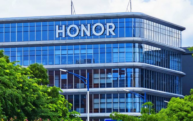 Honor prezentuje nowe technologie, które korzystają z AI - wykrywanie deepfejków i ochrona wzroku użytkowników [1]