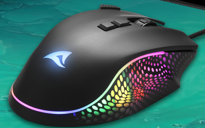 Sharkoon Shark Force 3 - debiut taniej i ergonomicznej myszy gamingowej z oparciem dla kciuka i małego palca [2]