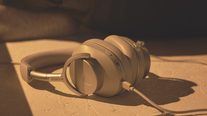 Cambridge Audio Melomania P100 - nowe bezprzewodowe słuchawki wokółuszne z wbudowanym wzmacniaczem w klasie A/B [1]