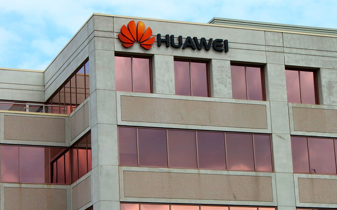 Huawei Ascend 910C - chińska firma opracowała własny chip do obsługi AI, aby walczyć z monopolem NVIDII [1]