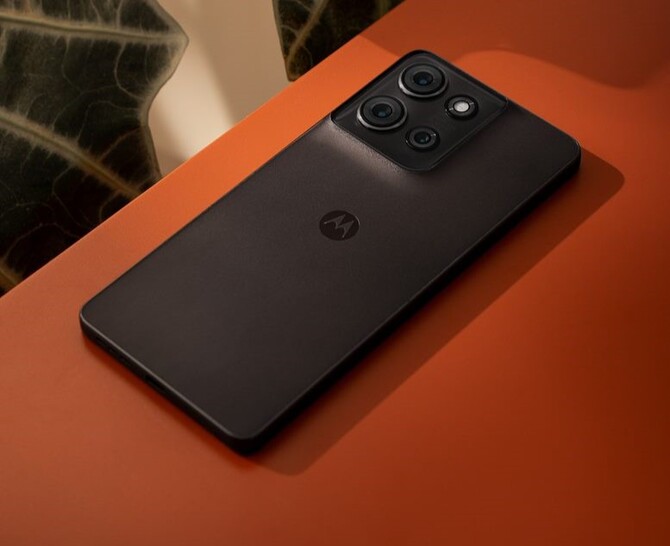ThinkPhone25 i moto g75 5G - nowe biznesowe smartfony od Motoroli. Wyróżniają się m.in. bardzo długim okresem wsparcia [6]
