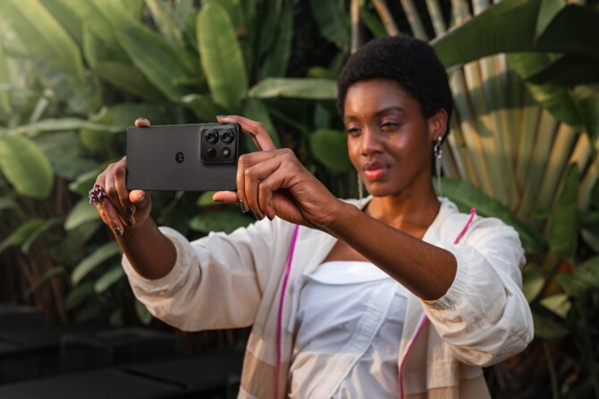 ThinkPhone25 i moto g75 5G - nowe biznesowe smartfony od Motoroli. Wyróżniają się m.in. bardzo długim okresem wsparcia [4]