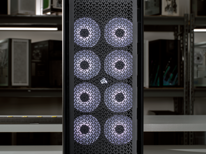 Corsair 9000D RGB AIRFLOW - gigantyczna obudowa o równie dużych możliwościach. System iCUE LINK oraz InfiniRail  [5]