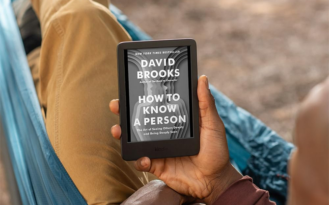 Nowe czytniki e-booków Kindle już dostępne na polskim Amazonie. Antyrefleksyjne ekrany E Ink dopełnia lepsza wydajność [1]