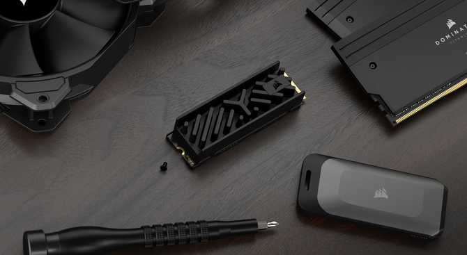 Corsair MP700 Elite - zaprezentowano dysk SSD M.2 NVMe wykorzystujący najnowszą pamięć 3D TLC NAND [5]