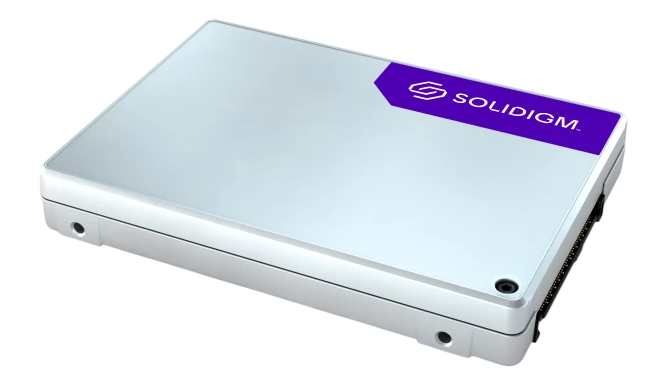Solidigm D5-P5336 - na rynek trafia największy na świecie nośnik SSD PCIe o ogromnej pojemności 122 TB [2]