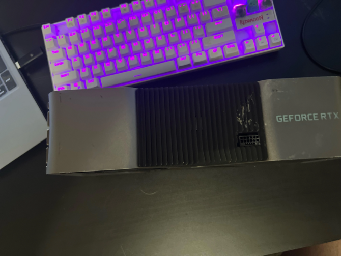 NVIDIA GeForce RTX 4090 Ti - prototyp niewydanej karty graficznej został znaleziony w... koszu na odpady [5]