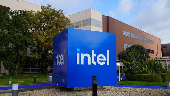 Qualcomm nie przejmie całego Intela, ale nie można wykluczyć takiego ruchu w przypadku konkretnych działów [2]