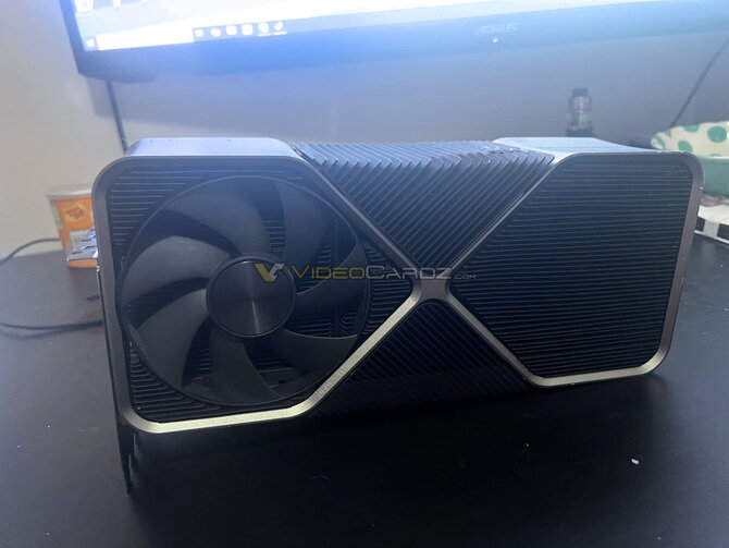NVIDIA GeForce RTX 4090 - prototypowy układ znaleziony w koszu na odpady działa i doczeka się recenzji. Oto ciąg dalszy historii [4]