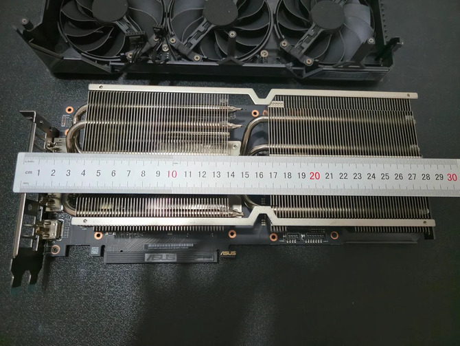 GeForce RTX 4060 Ti z chłodzeniem pasywnym może nadawać się do grania, choć nie będzie tak wydajny jak standardowy RTX 4060 Ti [6]