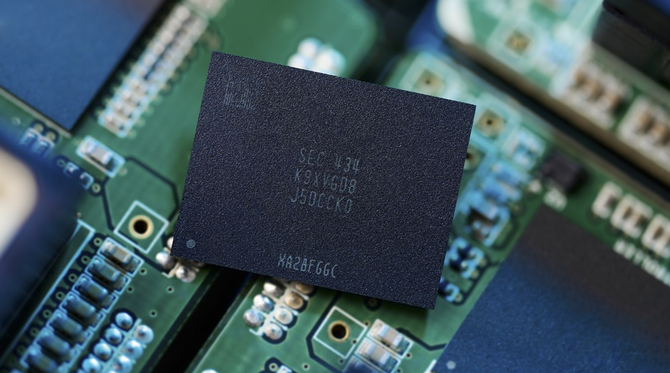Samsung kończy prace nad pamięcią V-NAND TLC o ponad 400 warstwach. Rozwiązanie trafi docelowo do konsumenckich SSD [1]