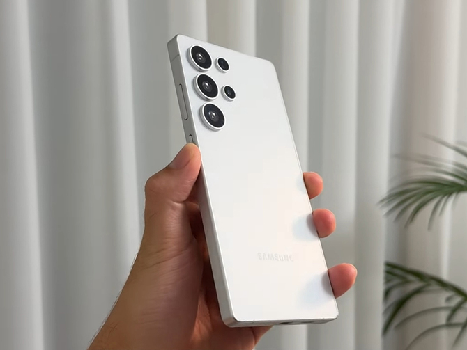 Samsung Galaxy S25 Ultra niczym Galaxy S21 Ultra. Smartfon będzie dostępny w wyczekiwanych wariantach pamięciowych [1]