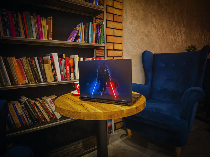 Hyperbook spełni Twoje marzenia zamknięte w nowoczesnym laptopie i oferuje personalizację na miarę sztuki [2]