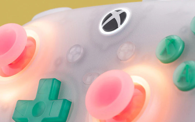 8BitDo Ultimate Mini Wired Controller for Xbox - niewielki kontroler do gier, który oferuje nietypowe podświetlenie RGB [3]