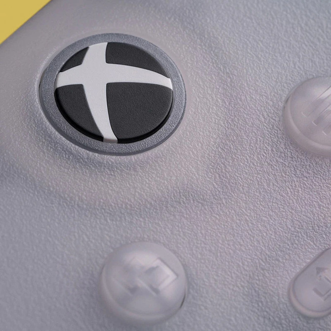 8BitDo Ultimate Mini Wired Controller for Xbox - niewielki kontroler do gier, który oferuje nietypowe podświetlenie RGB [6]