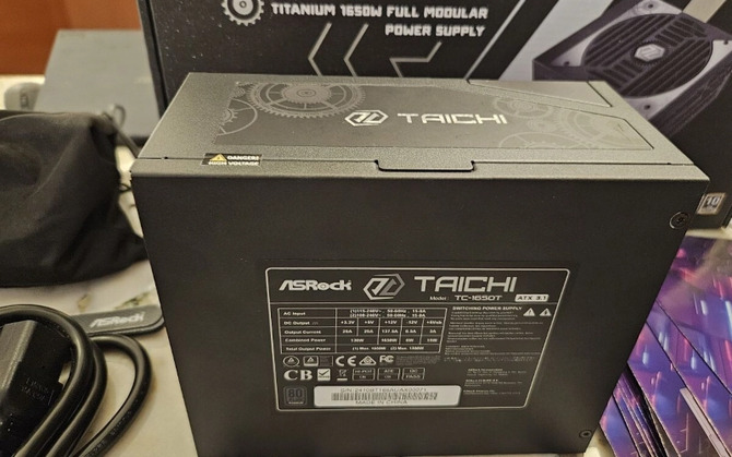 ASRock prezentuje zasilacze ATX 3.1 i PCIe 5.1 o mocy 1650 W oraz karty graficzne Radeon RX 9070 XT na targach CES 2025 [12]