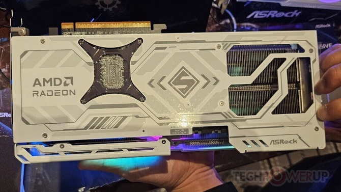 ASRock prezentuje zasilacze ATX 3.1 i PCIe 5.1 o mocy 1650 W oraz karty graficzne Radeon RX 9070 XT na targach CES 2025 [6]