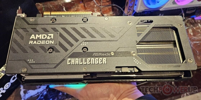 ASRock prezentuje zasilacze ATX 3.1 i PCIe 5.1 o mocy 1650 W oraz karty graficzne Radeon RX 9070 XT na targach CES 2025 [9]