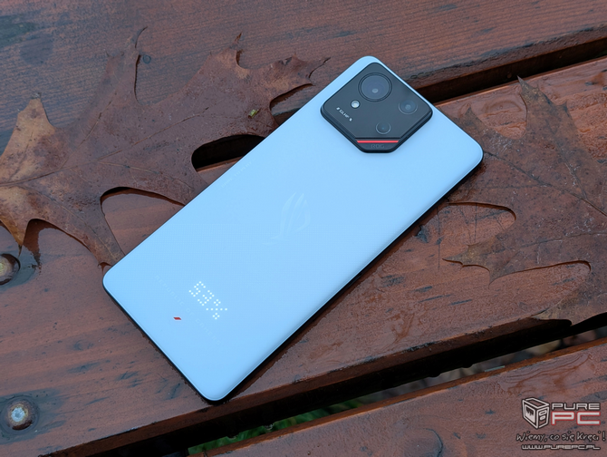 ASUS Zenfone 12 Ultra - znamy datę premiery nowego flagowca. To może być ROG Phone 9 w cywilnej formie [2]