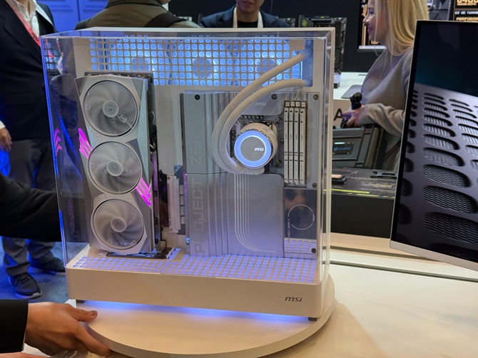 MSI na targach CES 2025: Prezentacja najnowszych chłodzeń wodnych dla procesorów oraz płyt głównych [nc1]