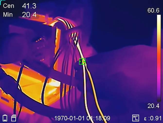 NVIDIA GeForce RTX 5090 - zdiagnozowano możliwą przyczynę stopienia się konektora 12V-2x6. Wnioski nie są optymistyczne [5]
