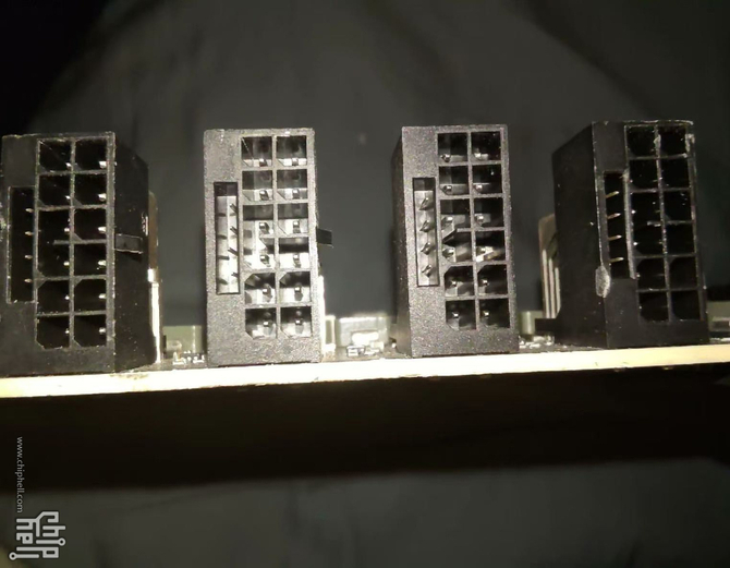 NVIDIA miała przygotowane prototypy kart GeForce RTX 4090 oraz GeForce RTX 5090 z kilkoma złączami 12VHPWR [3]