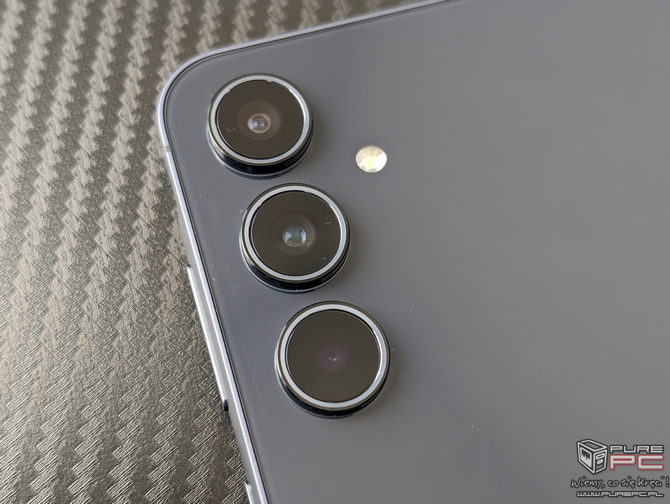 Samsung Galaxy A56 i Galaxy A36 - znamy dokładny wygląd smartfonów. Premiera już w najbliższych tygodniach [1]
