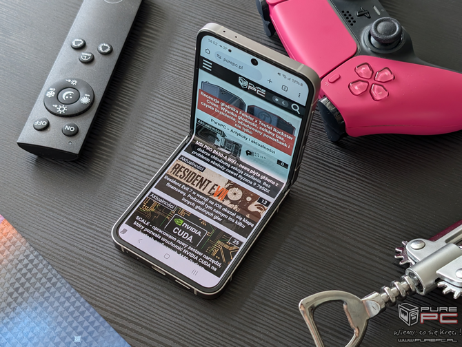 Samsung Galaxy Z Flip7 otrzyma większą baterię niż poprzednik. Niestety, na więcej nowości raczej nie ma co liczyć [1]