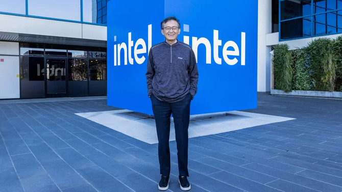 Pat Gelsinger udziela strategicznych wskazówek Lip-Bu Tanowi, nowemu CEO Intela, i apeluje o kontynuację wizji rozwoju firmy [2]