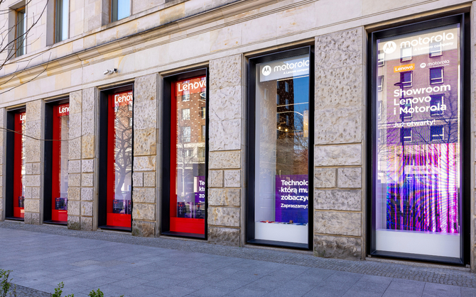 Lenovo i Motorola otworzyły swój pierwszy showroom w Polsce. Każdy może już odwiedzić placówkę w Warszawie [5]