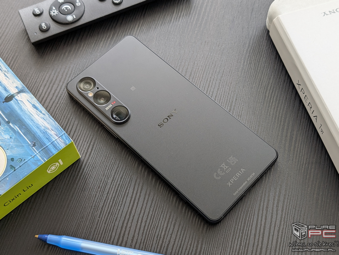 Smartfon Sony Xperia 1 VII na pierwszych renderach. Lata lecą, ale pewne rzeczy się nie zmieniają... [1]
