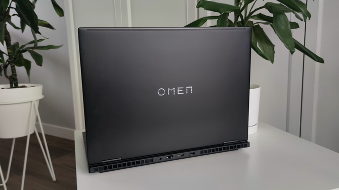Jakiego gamingowego laptopa wybrać? Sprawdzamy eleganckie modele OMEN Transcend kopia [nc1]