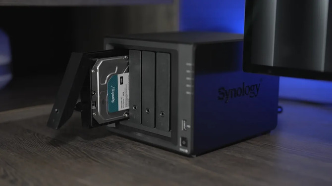 Synology blokuje funkcje w nowych NAS-ach. Użytkownicy tracą wsparcie, jeśli nie użyją dysków z logo producenta [1]