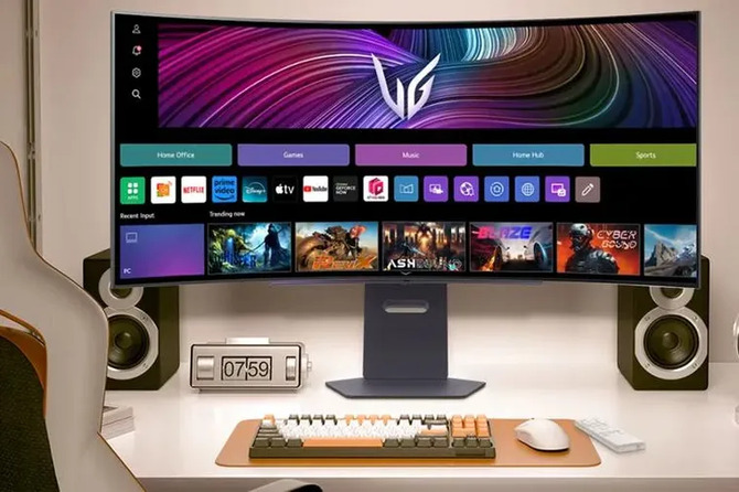 LG UltraGear OLED 45GX90SA i 39GX90SA to ultrapanoramiczne monitory OLED, wyposażone m.in. w system Smart TV LG webOS [2]