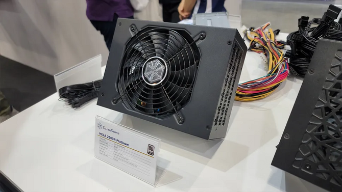 SilverStone HELA 2500Rz - oto zasilacz, który udźwignie nawet trzy karty graficzne GeForce RTX 5090 [1]