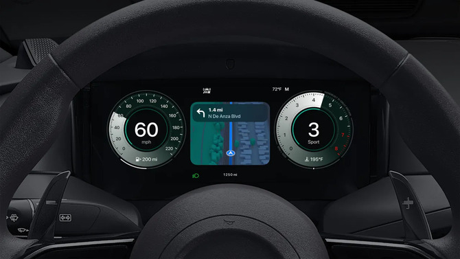 Pięciu producentów samochodów rezygnuje z Apple CarPlay Ultra. System przejmujący całą deskę rozdzielczą budzi kontrowersje [2]