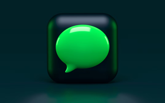 WhatsApp, Messenger, a może Signal? Jaki komunikator sprawdzi się dla nas najlepiej? Sprawdź zestawienie różnych rozwiązań [1]
